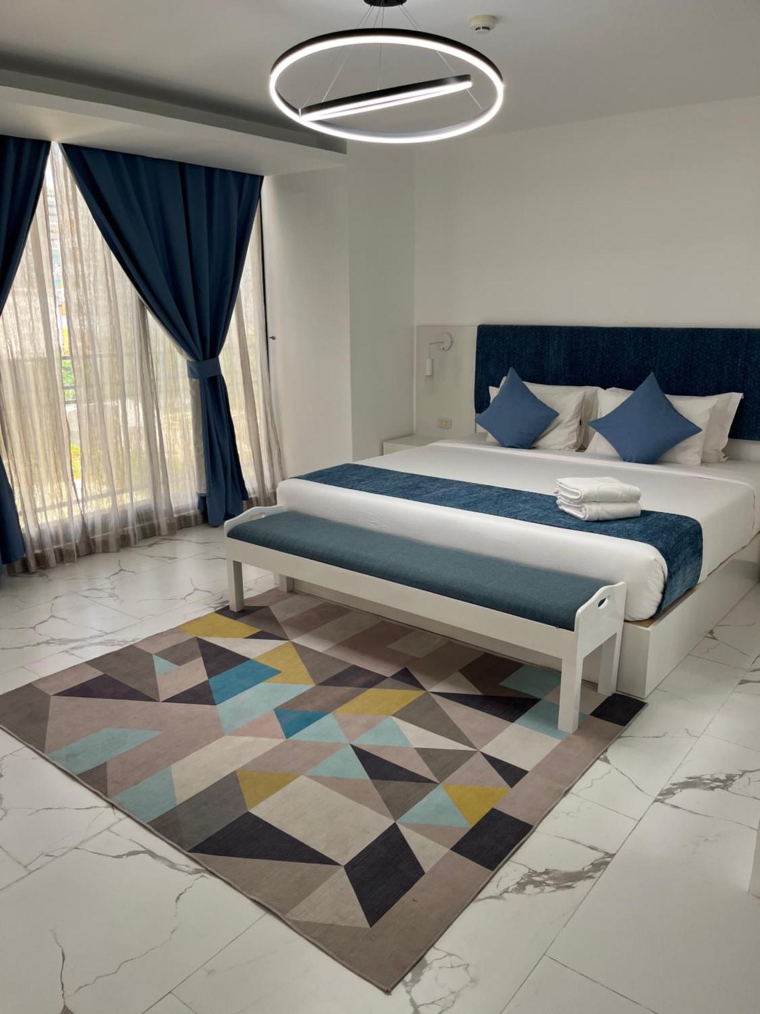 88Th Avenue Aparthotel Cebu Exteriör bild