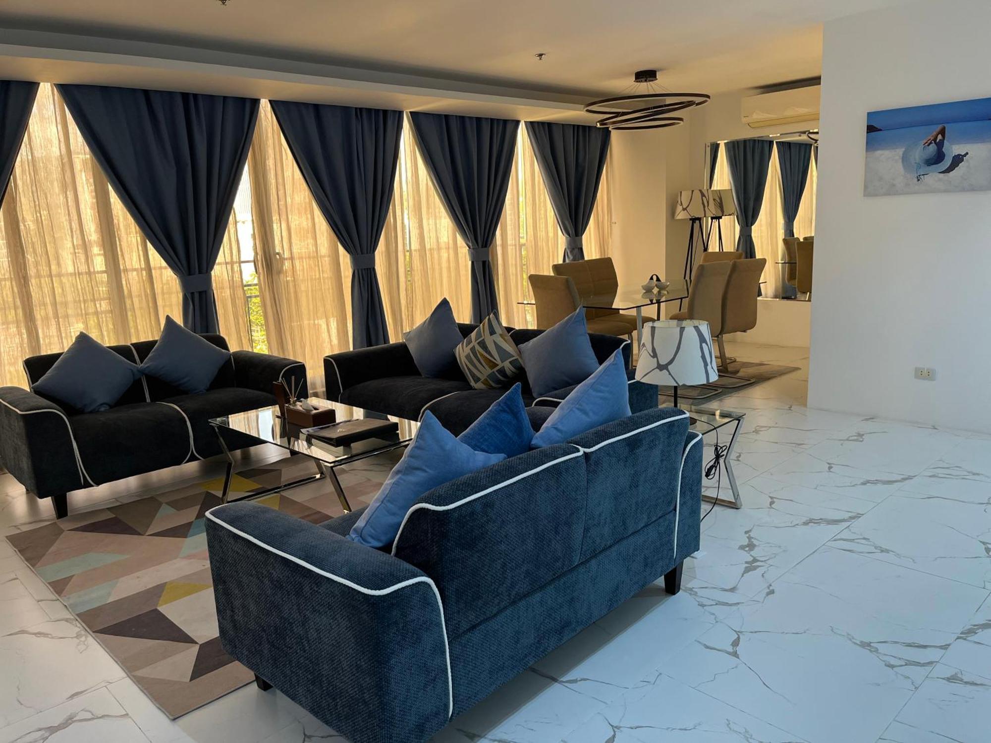 88Th Avenue Aparthotel Cebu Exteriör bild
